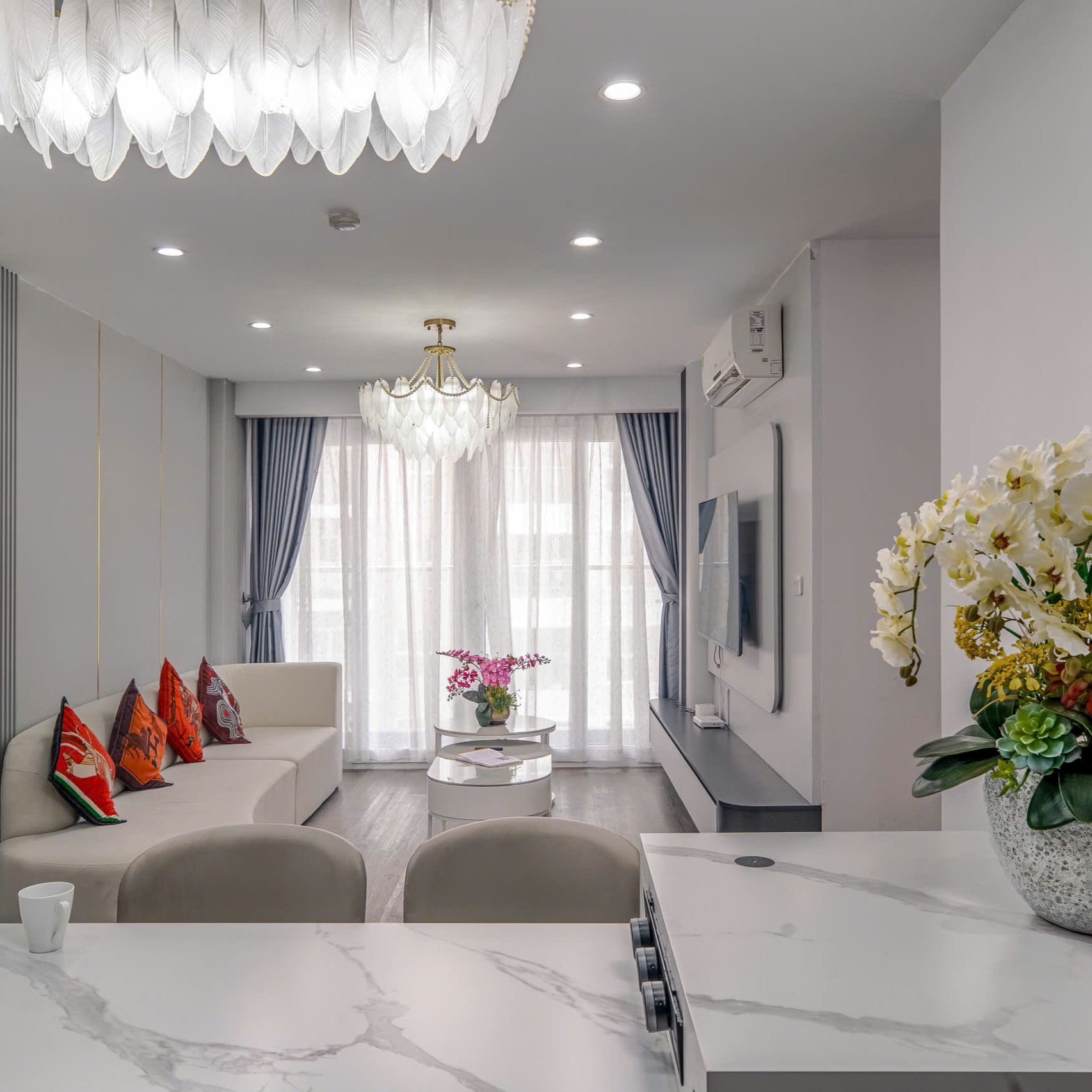 Đặt Homestay NewLife Hạ Long cùng Thái Sơn