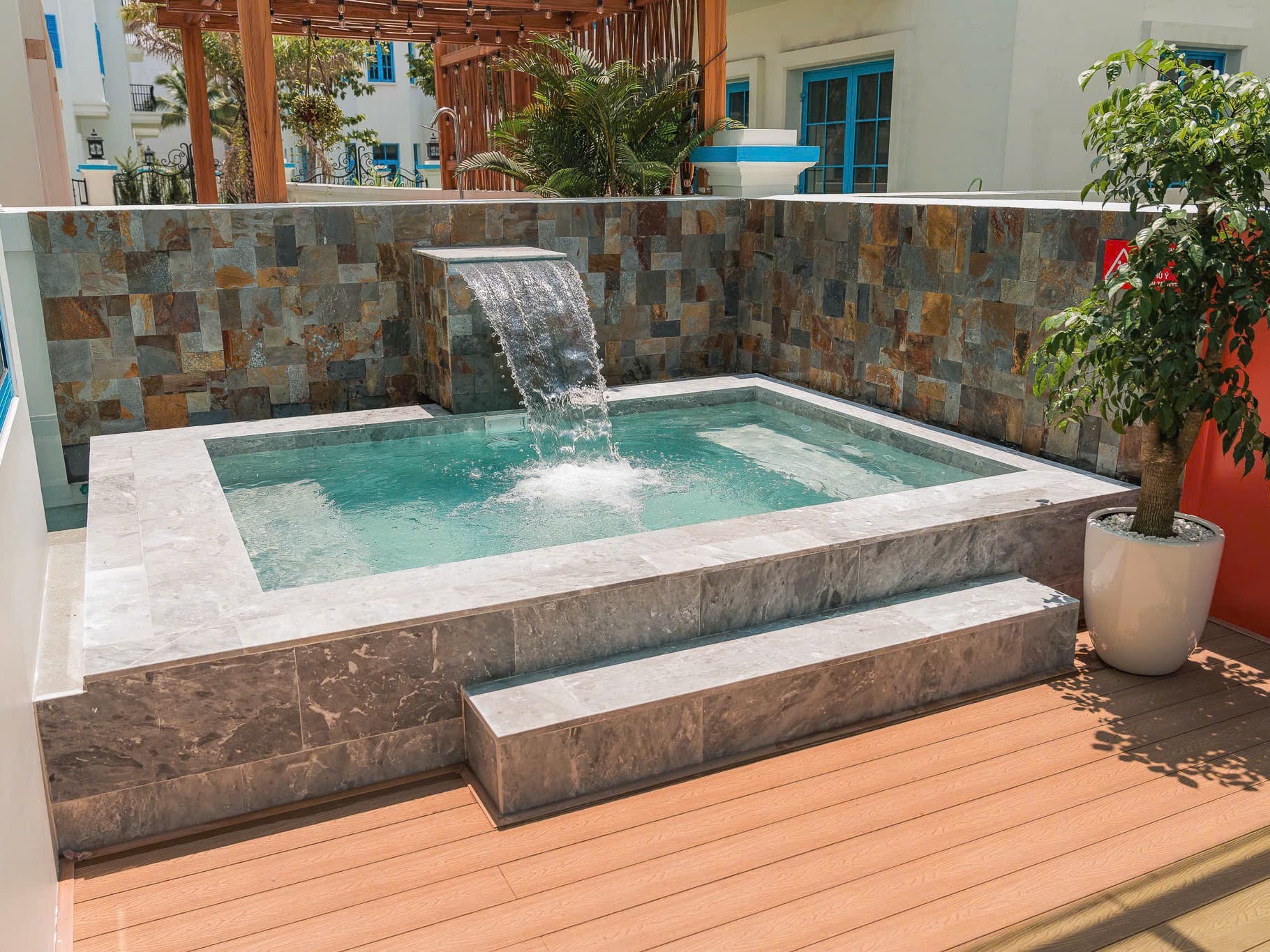 Đặt Villa Sun Feria  Bãi Cháy Thái Sơn Hạ Long